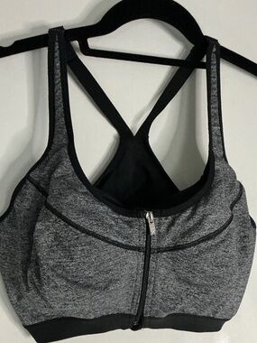 Victoria’s Secret VSX sports bra front zip 34D